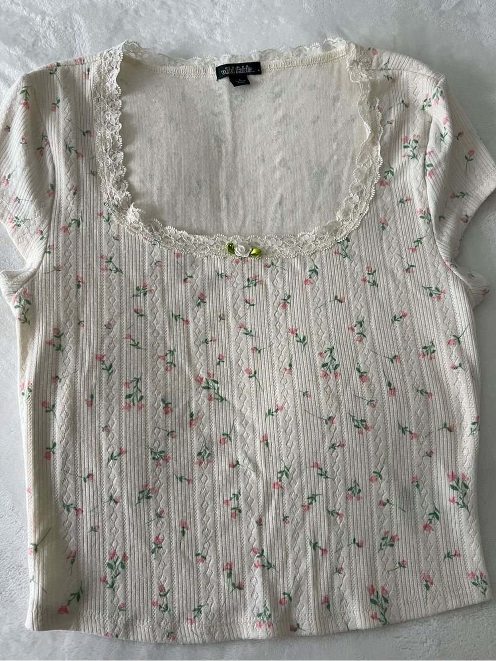 Wild Fable milk tea Cream Floral Lace-Trim Crop Top with Pink Roses size S